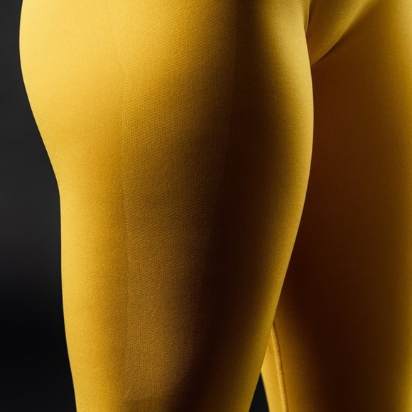 NWT LEGGING + TOP Alphalete Amplify - Picture 9 of 12